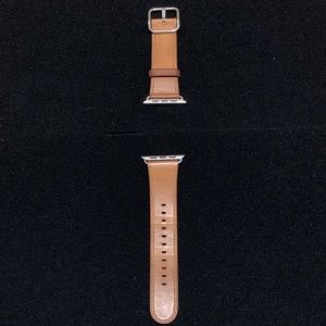 Apple Watch Leather Classic Buckle in Saddle Brown
